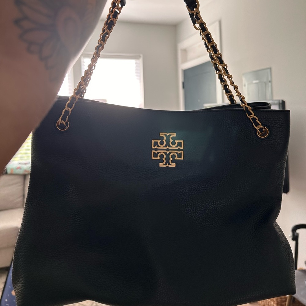 Tory Burch Black Leather Tote with Gold Chain Detail - Picture 3 of 7